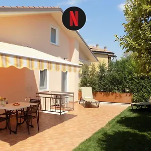  Apartment Millyholidays - Sunflower - Center - Nearby - Private Garden - Pool